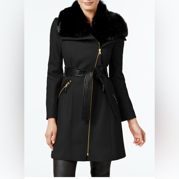 Via Spiga Jackets & Blazers - Via Spiga Black Trench Coat with Faux Fur Collar